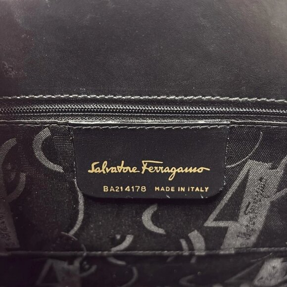 Auth Salvatore Ferragamo Vara - Black Leather Nylon Handbag - Picture 3 of 9